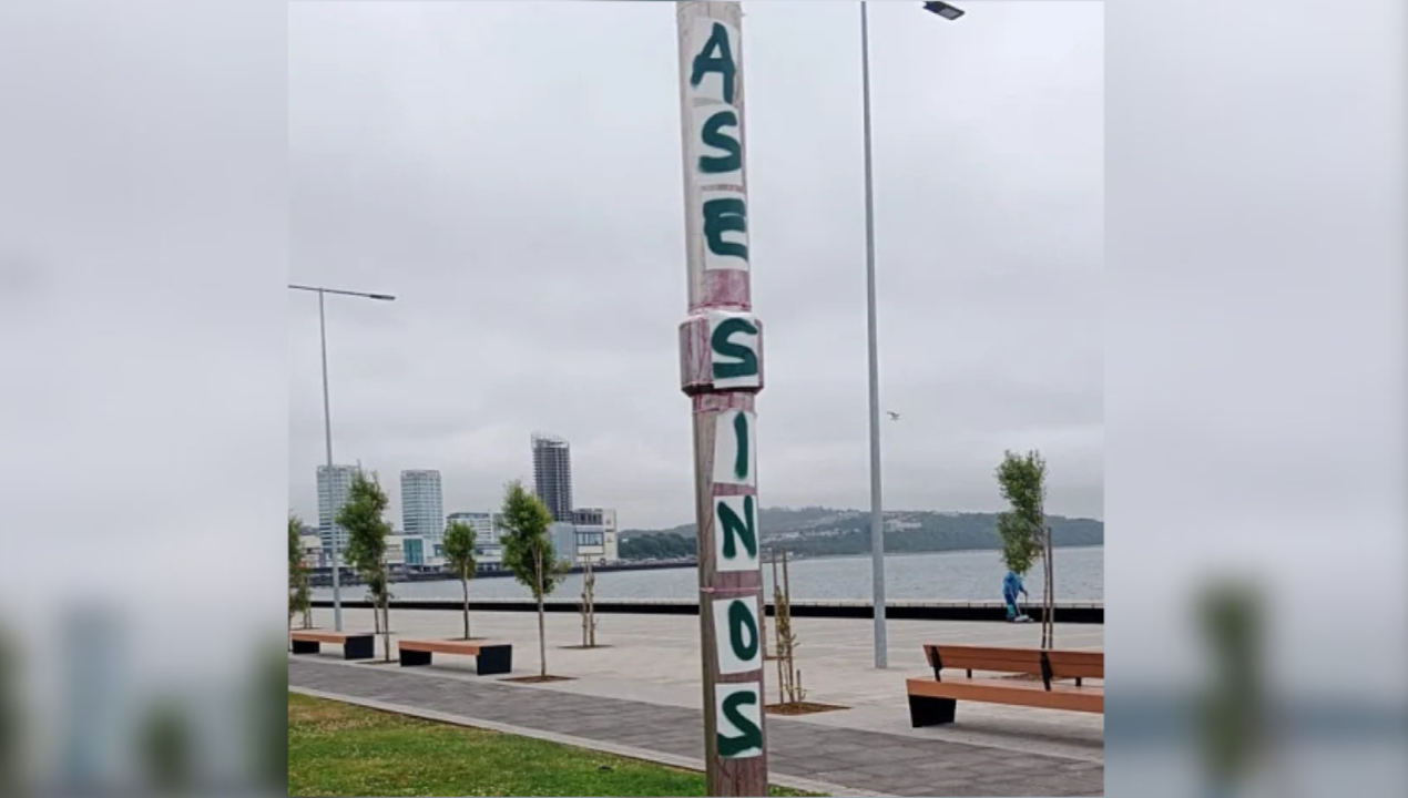 /vandalizan-candelabro-instalado-en-la-costanera-de-puerto-montt-con-mensaje