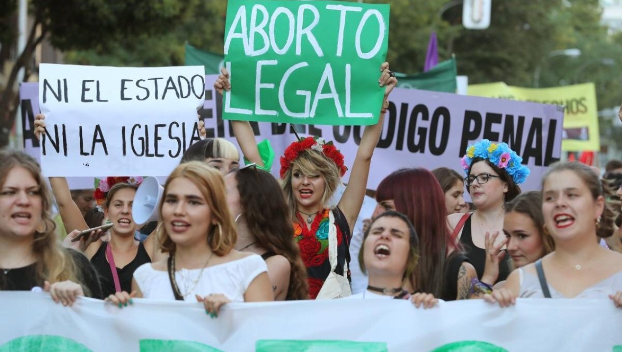/aborto-en-espana-reforma-de-ley-permite-que-sea-gratis-desde-los-16-anos-en-recintos-publicos