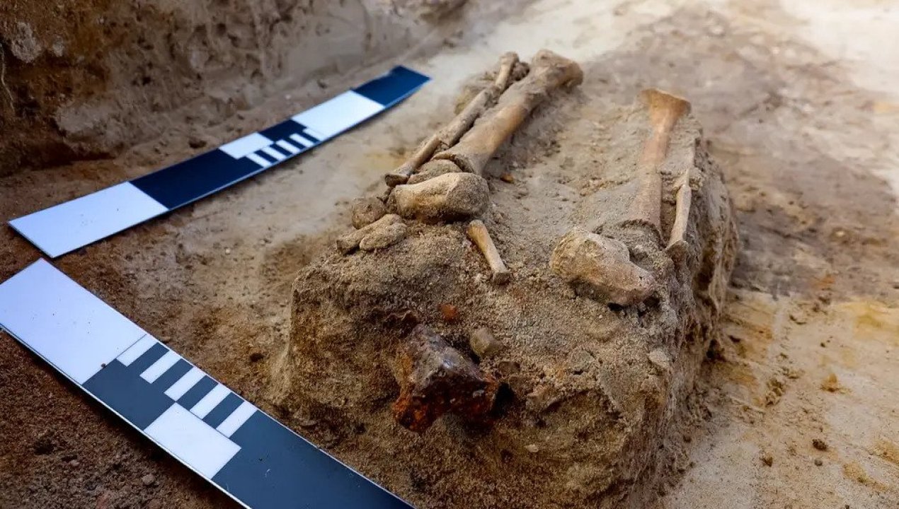 /tendencias/arqueologia/hallazgos-historicos/polonia-encuentran-a-nino-vampiro-del-siglo-xvii-enterrado-con-candado